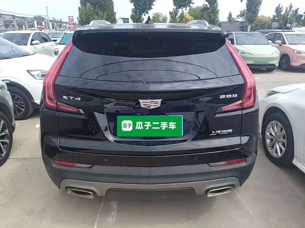 Cadillac XT4 — фото 6
