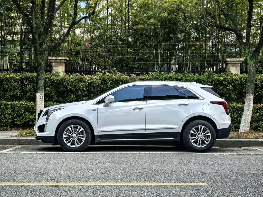 Cadillac XT5 — фото 3