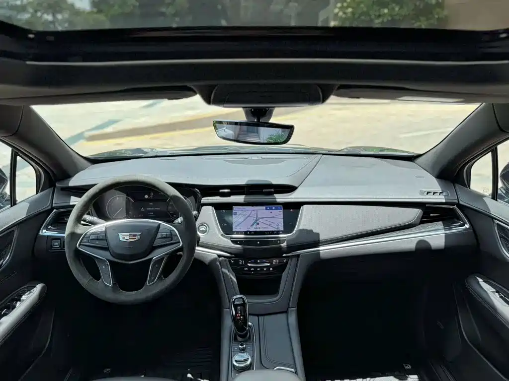 Cadillac XT5 — фото 3