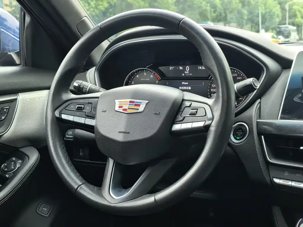Cadillac CT5 — фото 9