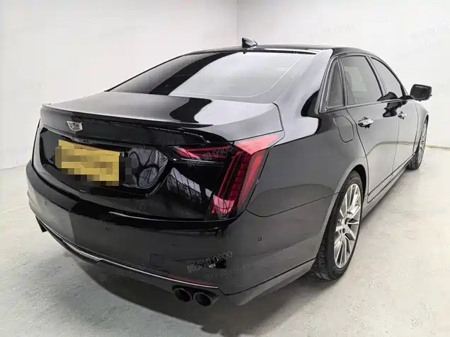 Cadillac CT6 — фото 4