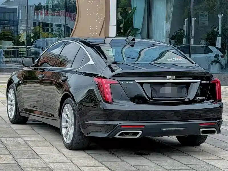 Cadillac CT5 — фото 7