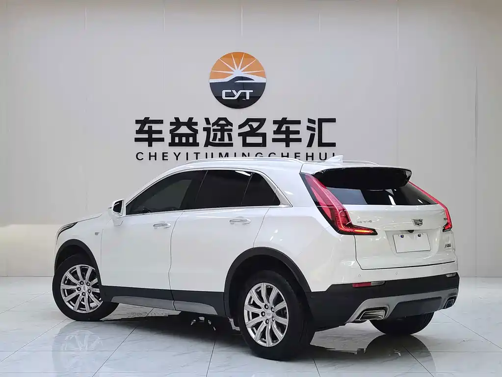 Cadillac XT4 — фото 22