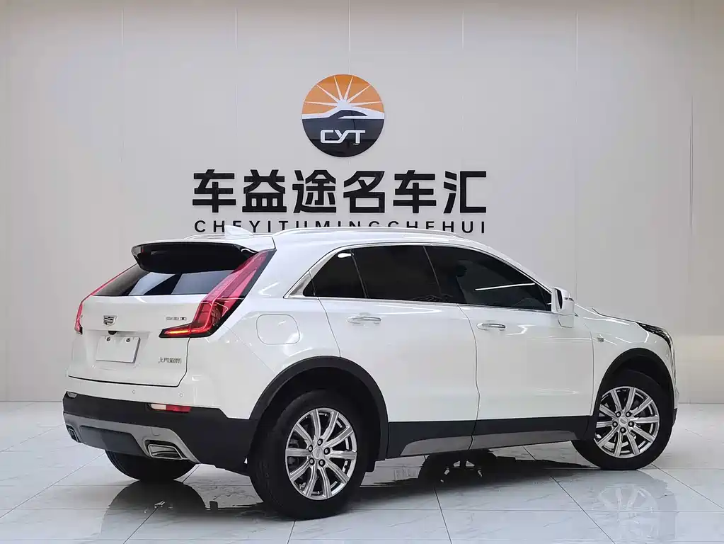 Cadillac XT4 — фото 23