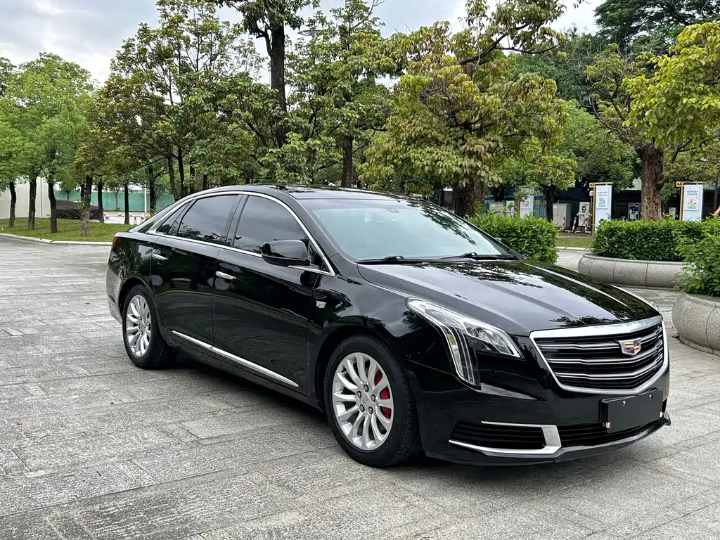 Cadillac XTS — фото 2