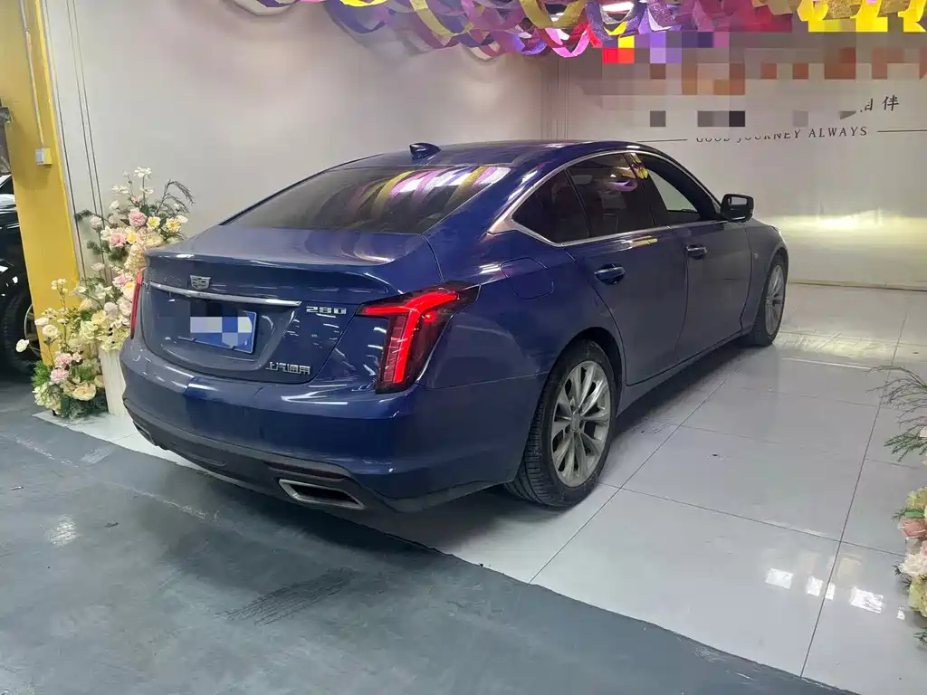Cadillac CT5 — фото 9