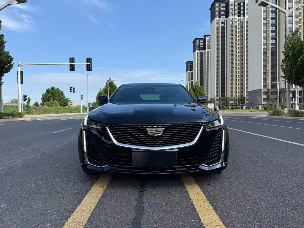 Cadillac CT5 — фото 2