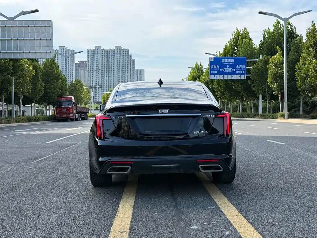Cadillac CT5 — фото 10