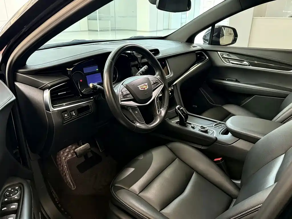 Cadillac XT5 — фото 4
