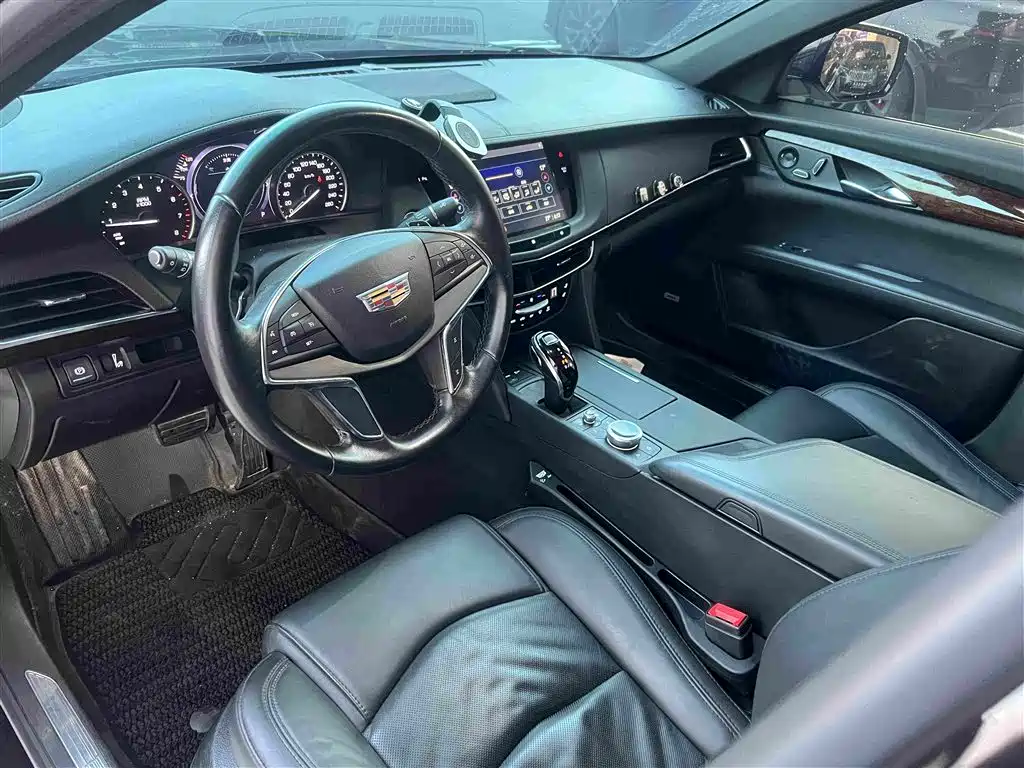 Cadillac CT6 — фото 6