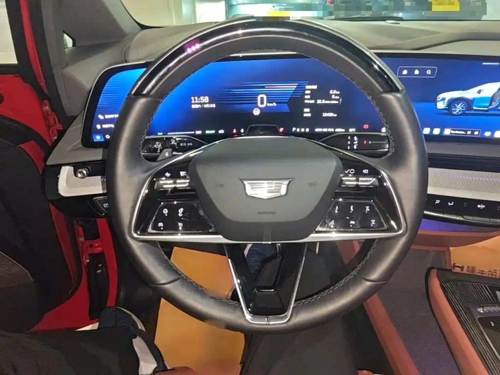 Cadillac IQ — фото 11