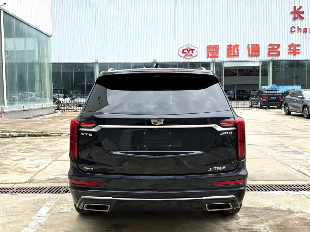 Cadillac XT6 — фото 8