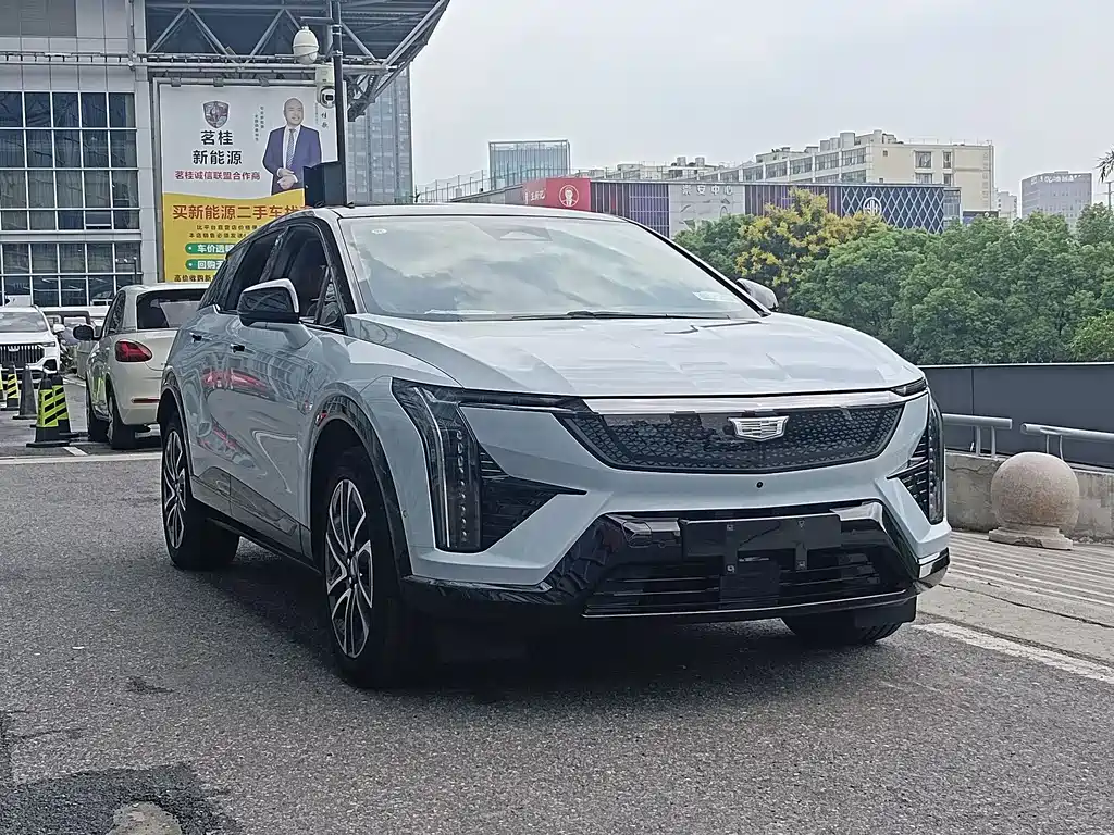 Cadillac IQ — фото 3