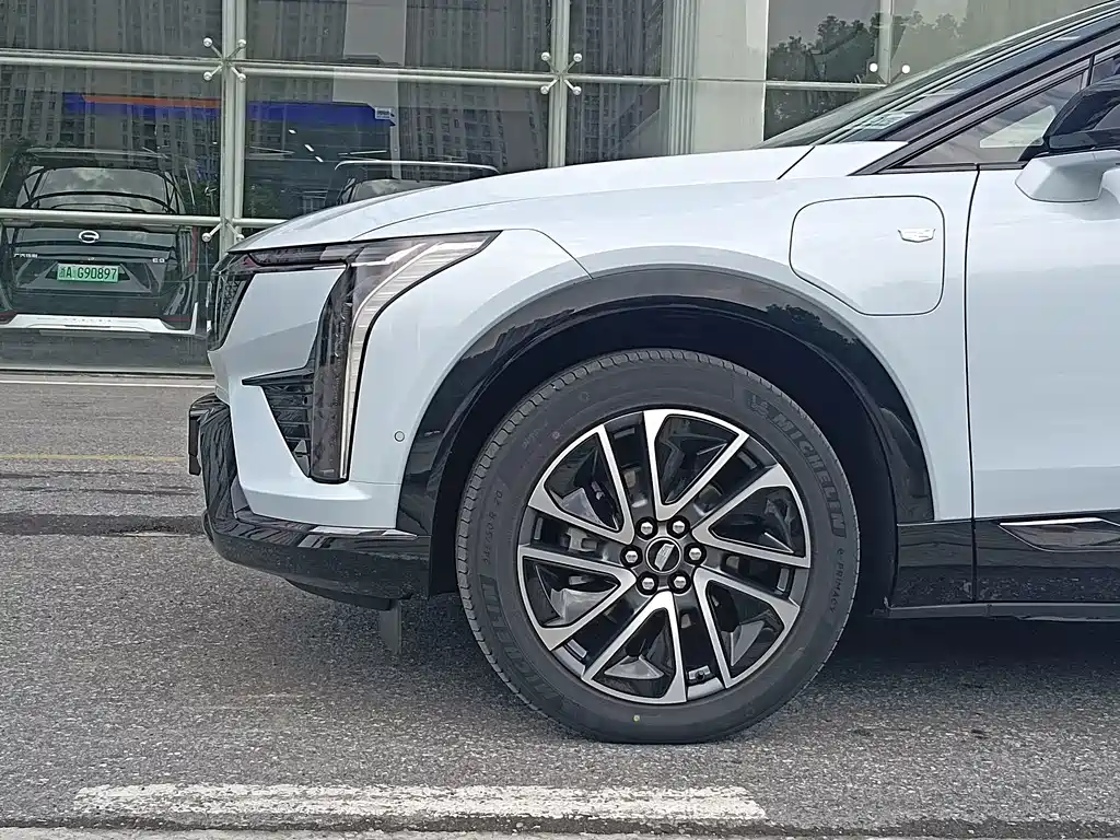 Cadillac IQ — фото 4