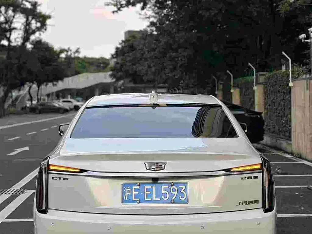 Cadillac CT6 — фото 4