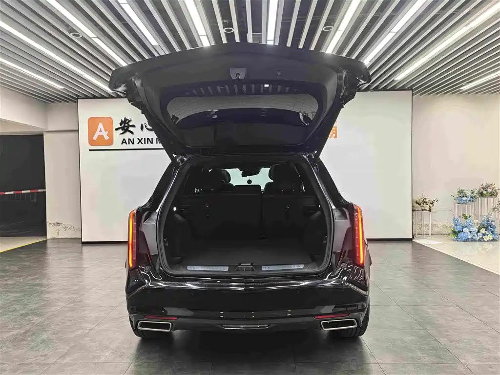 Cadillac XT5 — фото 5
