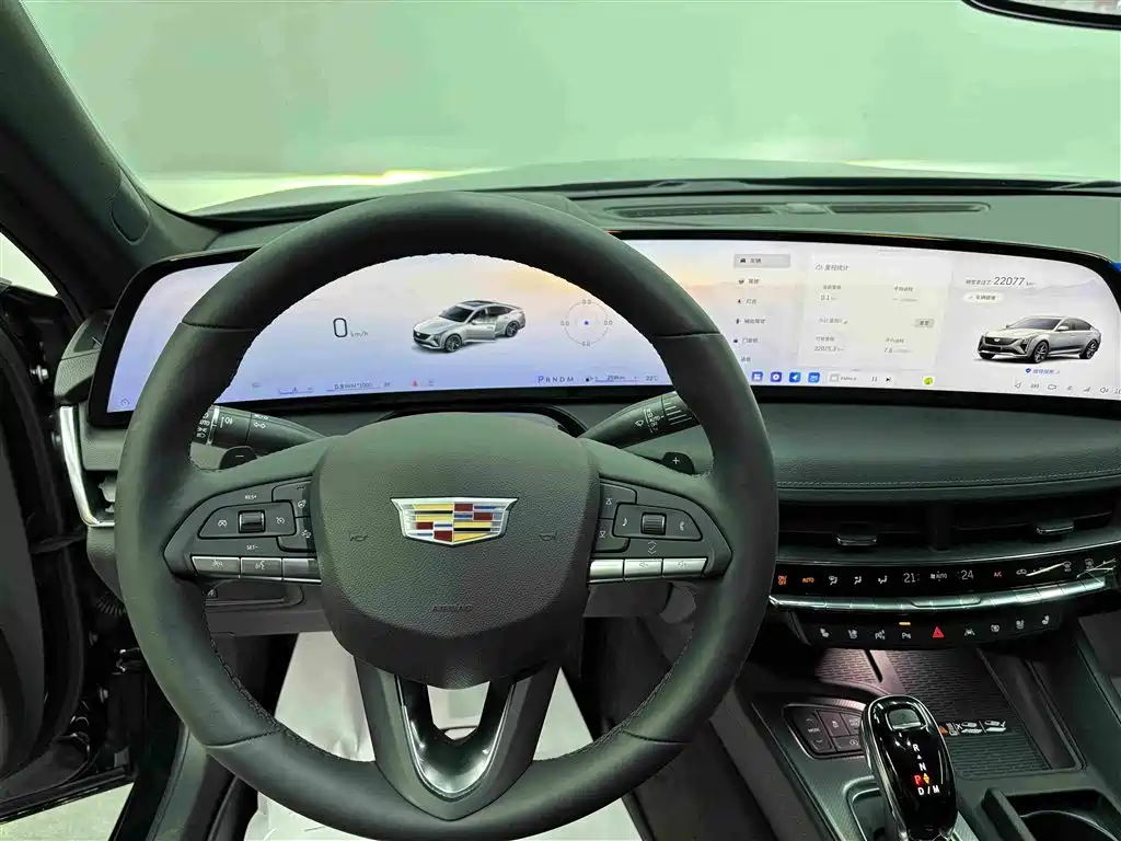 Cadillac CT5 — фото 9