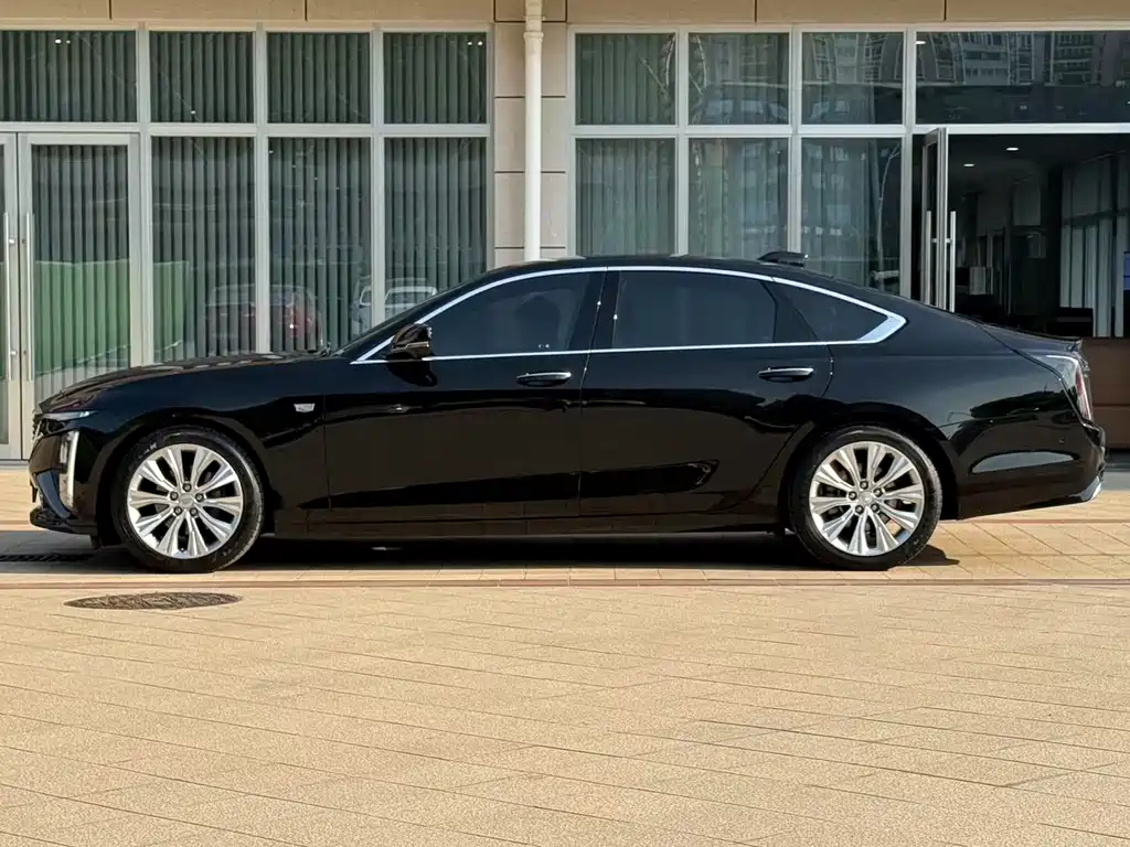 Cadillac CT6 — фото 3