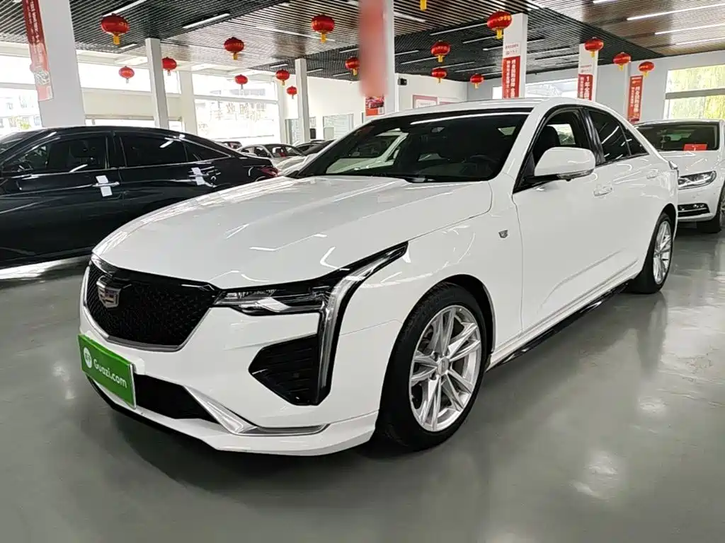 Cadillac CT4 — фото 3