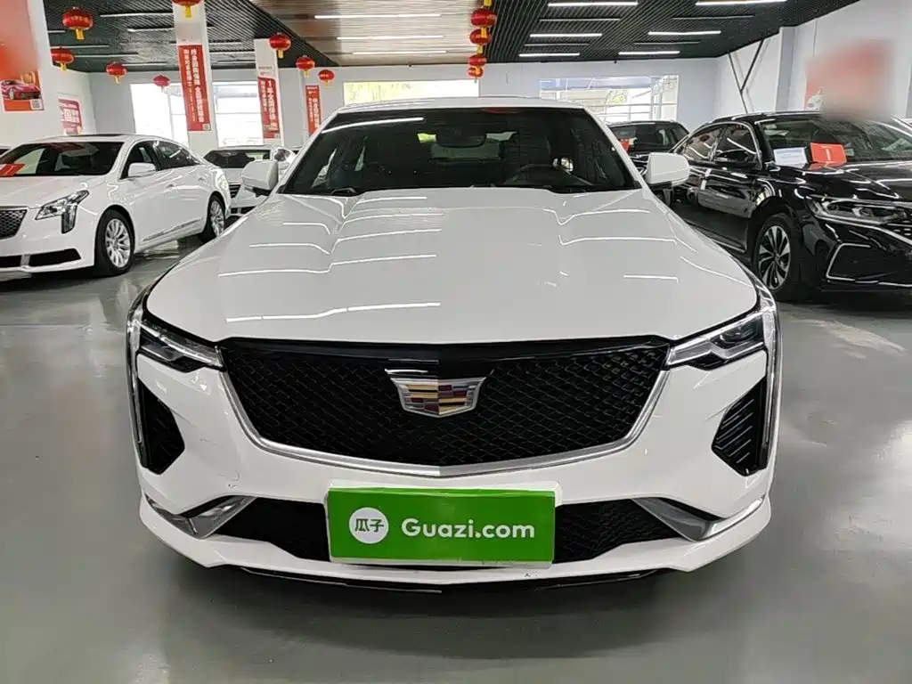 Cadillac CT4 — фото 4