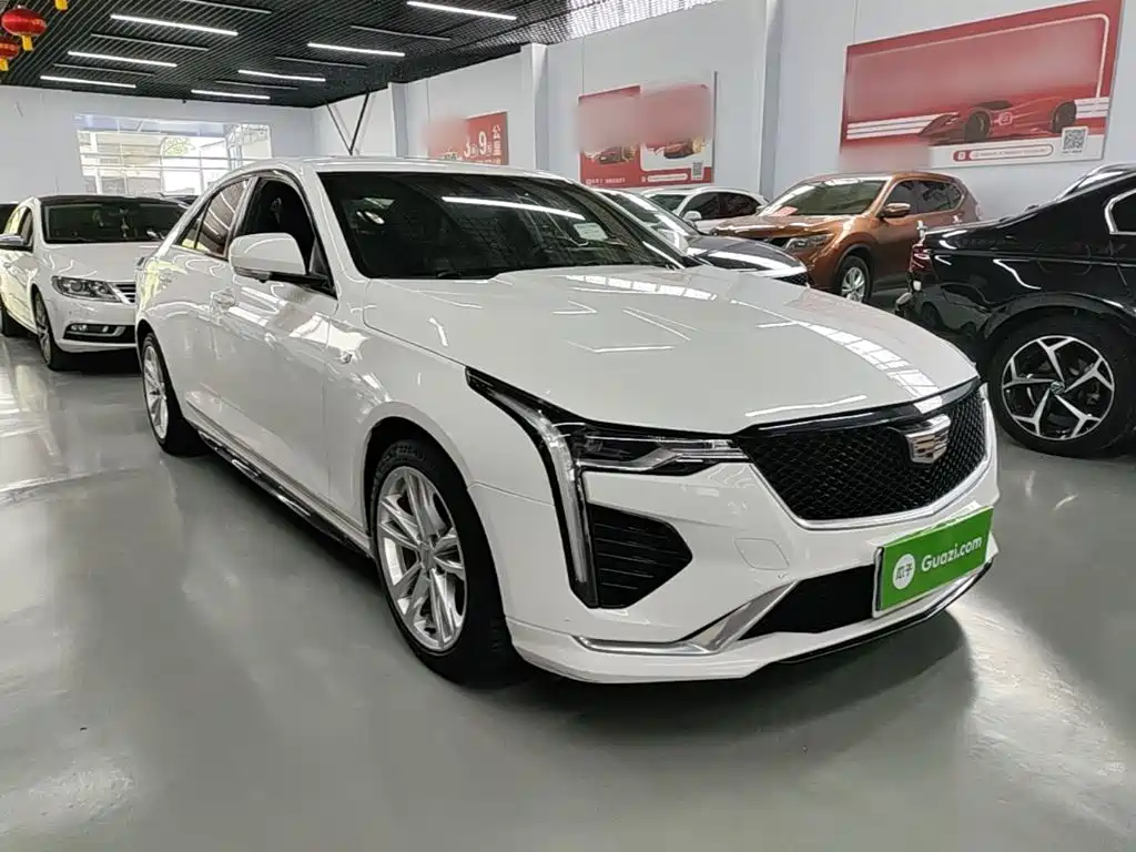 Cadillac CT4 — фото 5