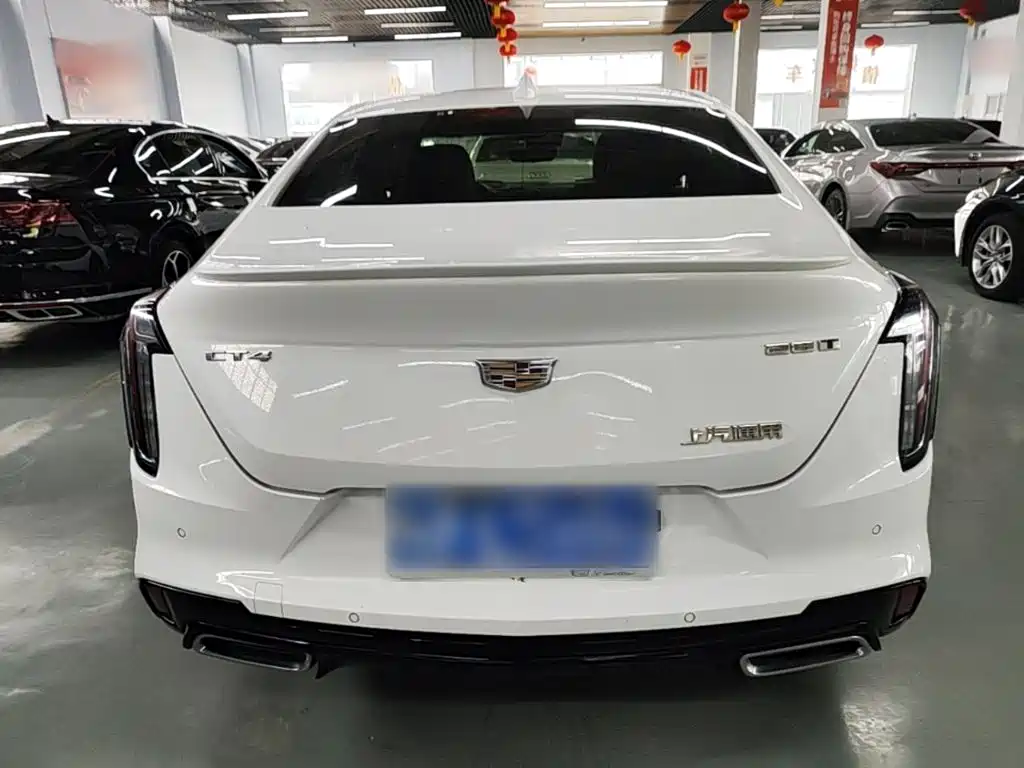 Cadillac CT4 — фото 7