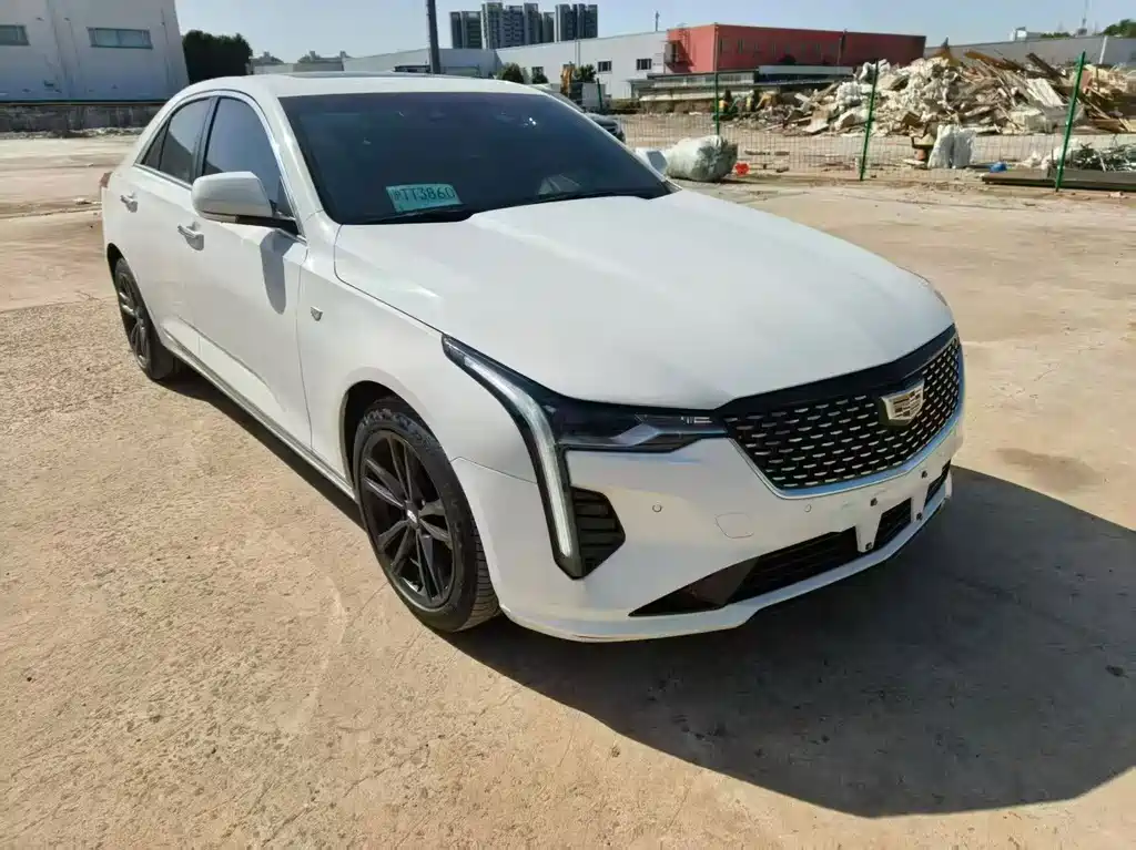 Cadillac CT4 — фото 3
