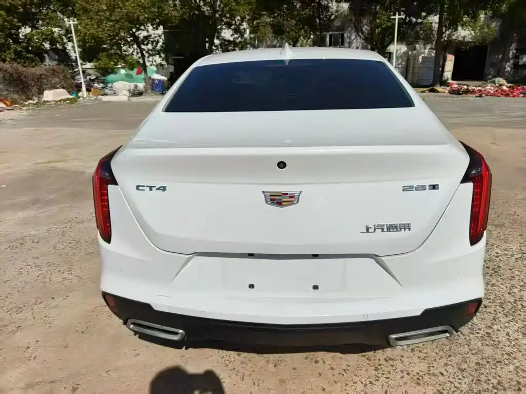 Cadillac CT4 — фото 8
