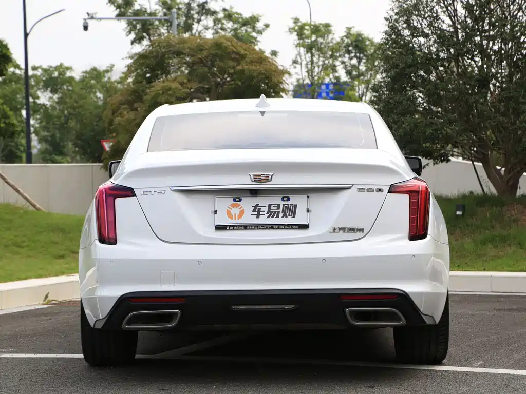 Cadillac CT5 — фото 17
