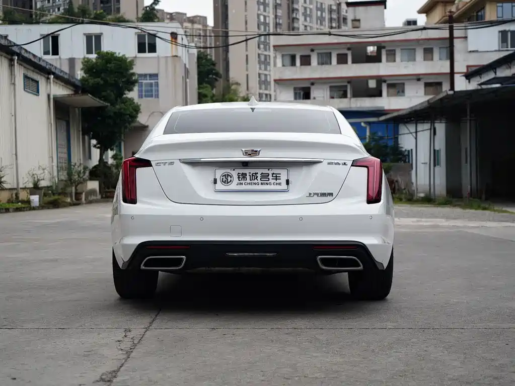 Cadillac CT5 — фото 17