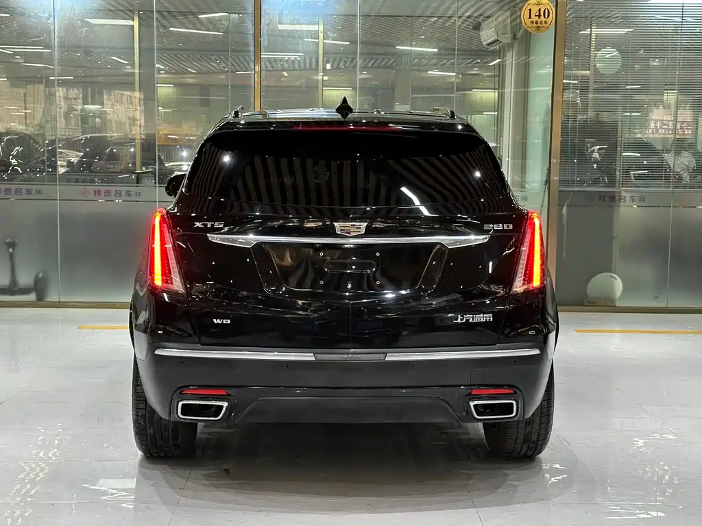 Cadillac XT5 — фото 5