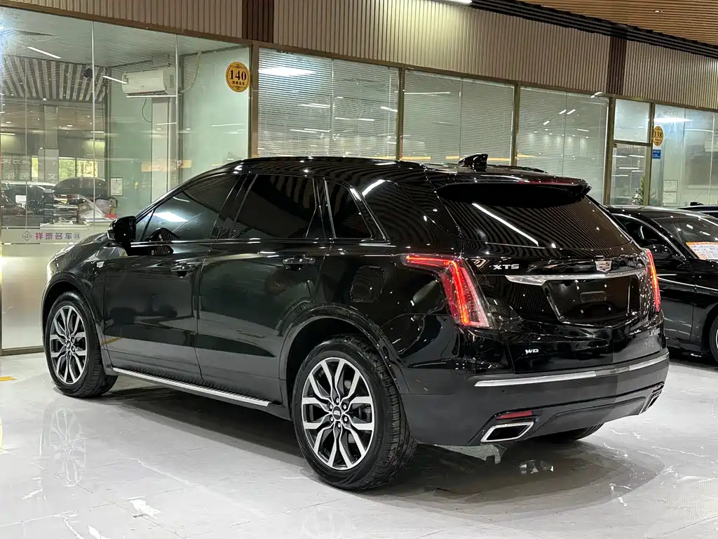 Cadillac XT5 — фото 6