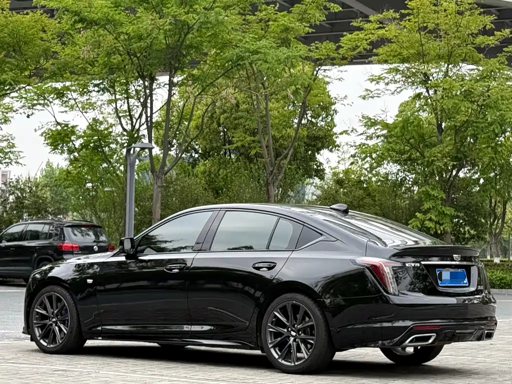 Cadillac CT5 — фото 7