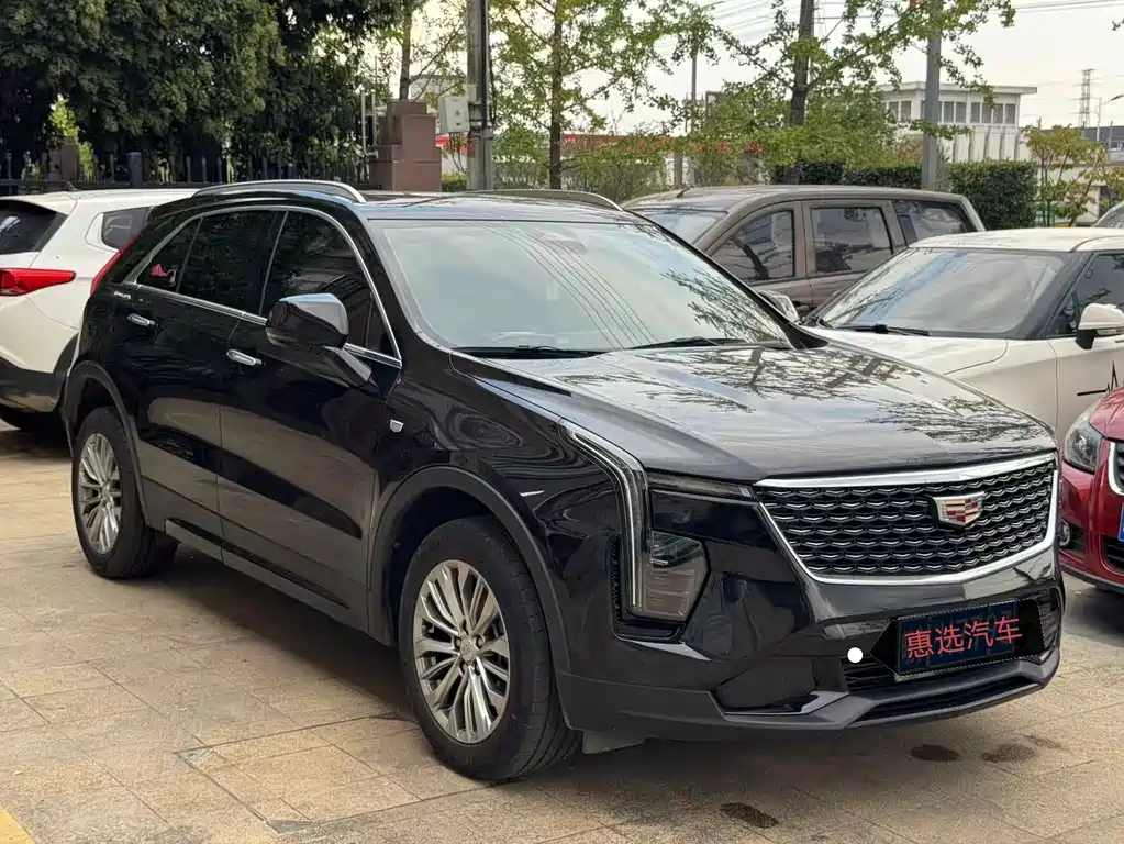 Cadillac XT4 — фото 3