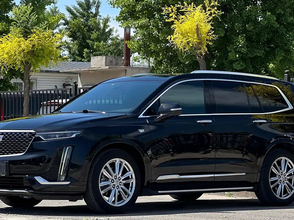 Cadillac XT6 — фото 2