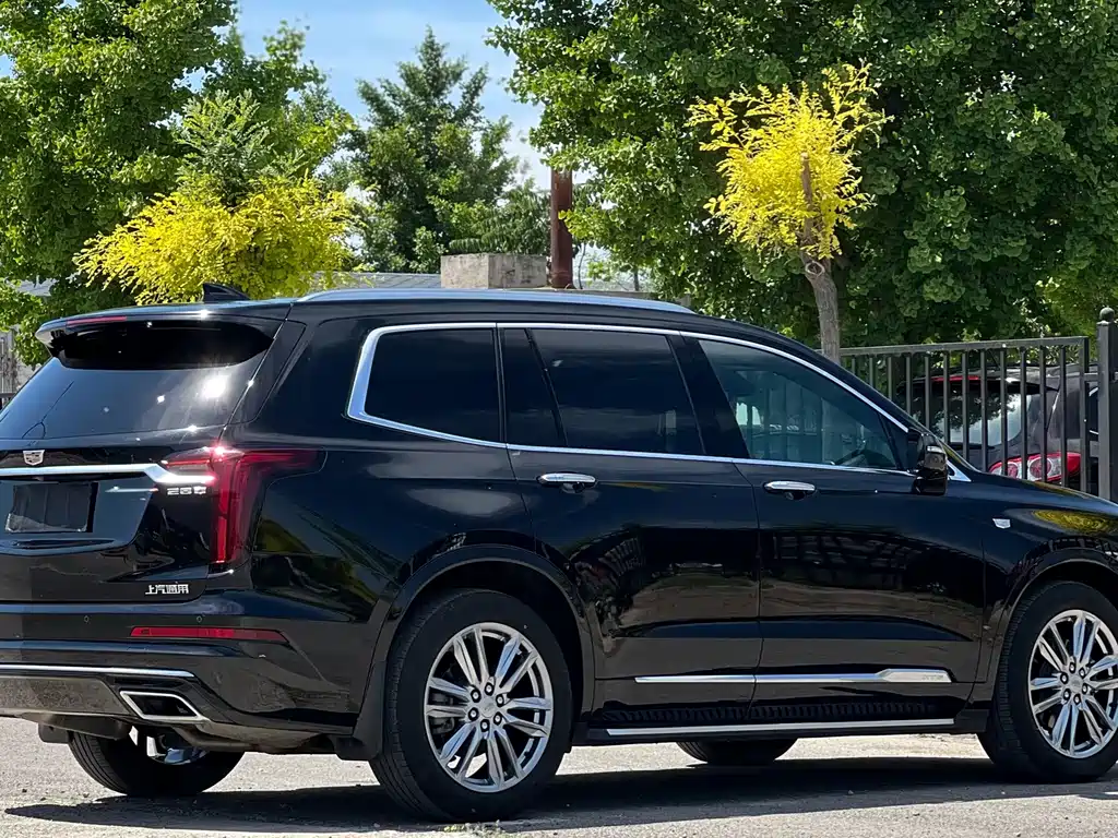 Cadillac XT6 — фото 6