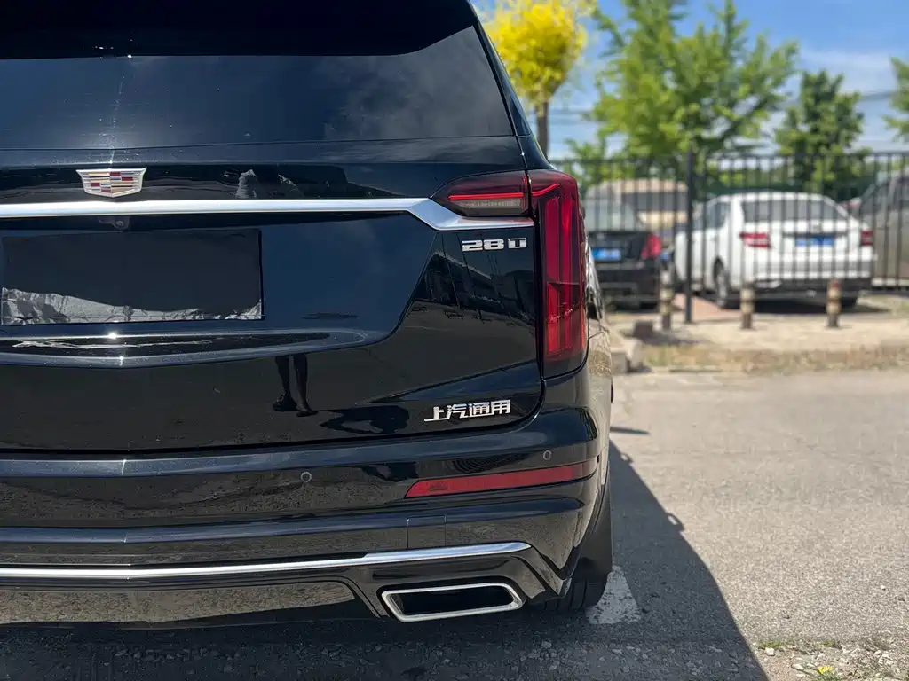 Cadillac XT6 — фото 9