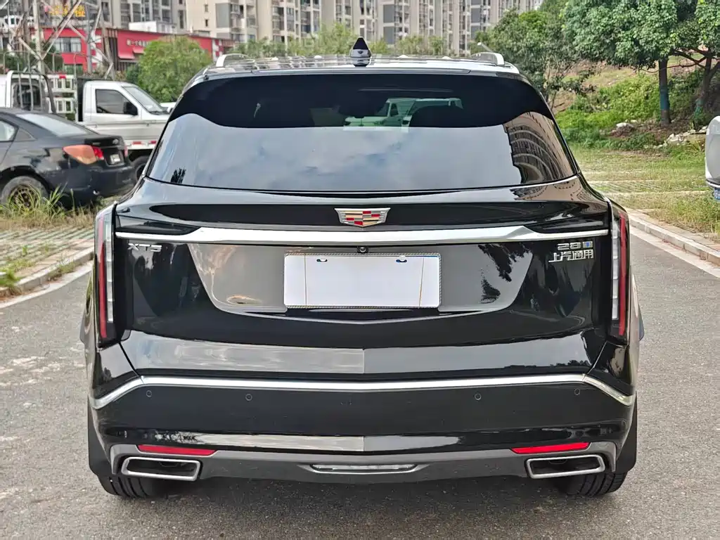 Cadillac XT5 — фото 7