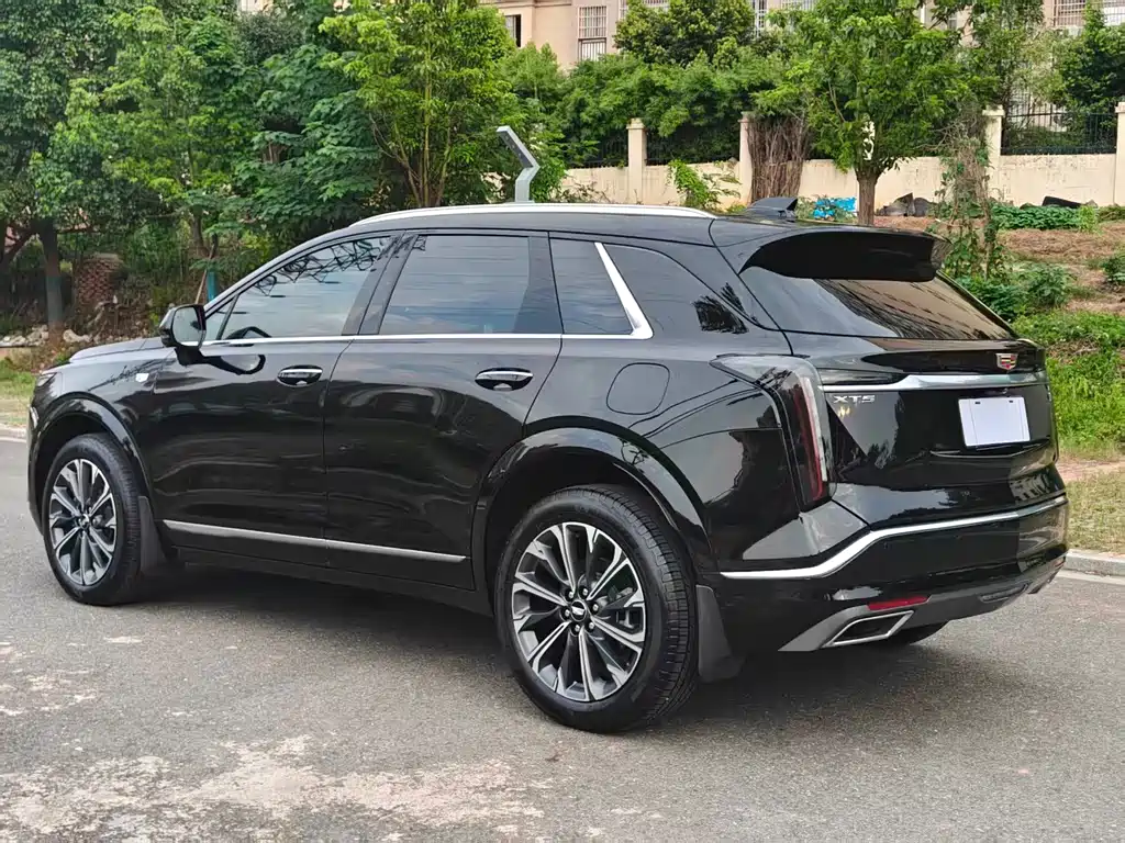 Cadillac XT5 — фото 9