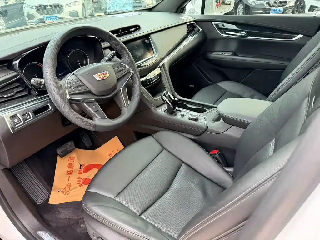 Cadillac XT5 — фото 4