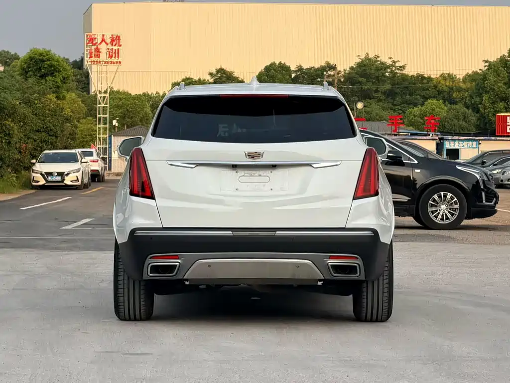 Cadillac XT5 — фото 8