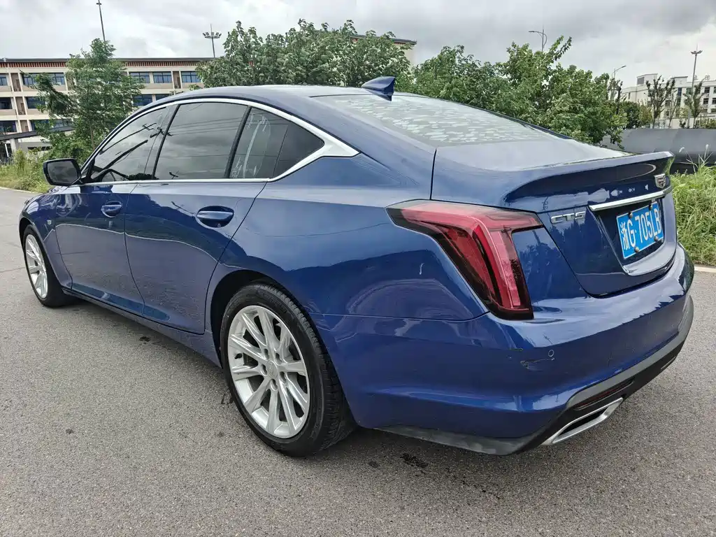 Cadillac CT5 — фото 4