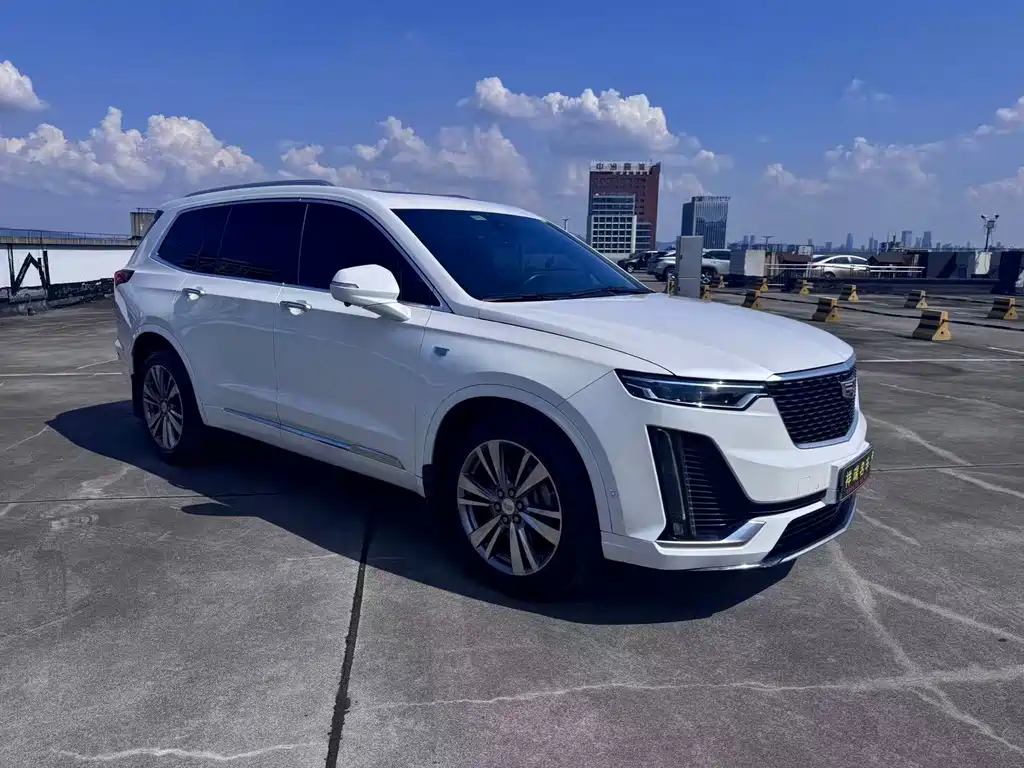 Cadillac XT6 — фото 2