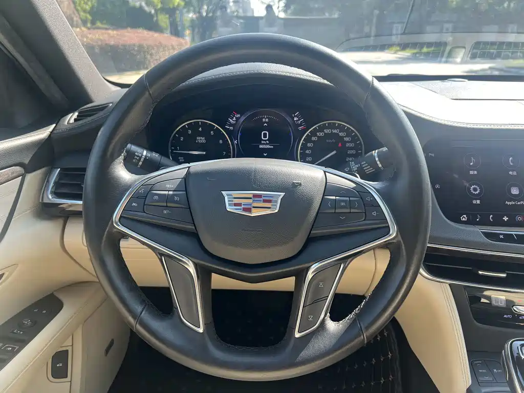 Cadillac CT6 — фото 6