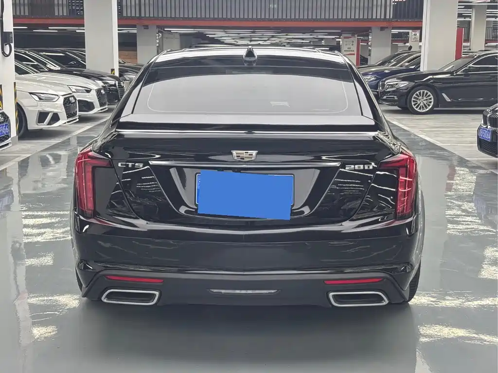 Cadillac CT5 — фото 8