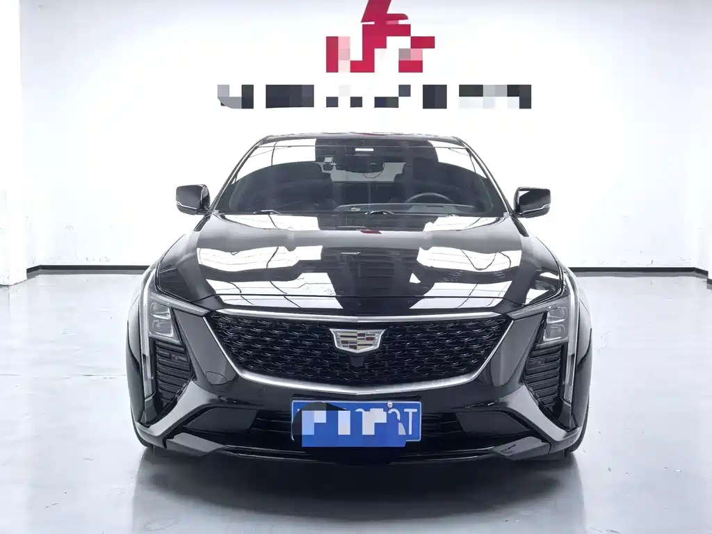 Cadillac CT5 — фото 2