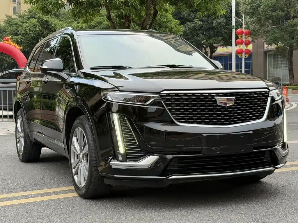 Cadillac XT6 — фото 2