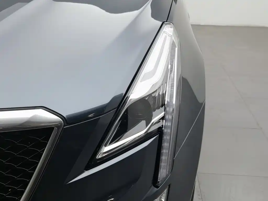 Cadillac XT5 — фото 7