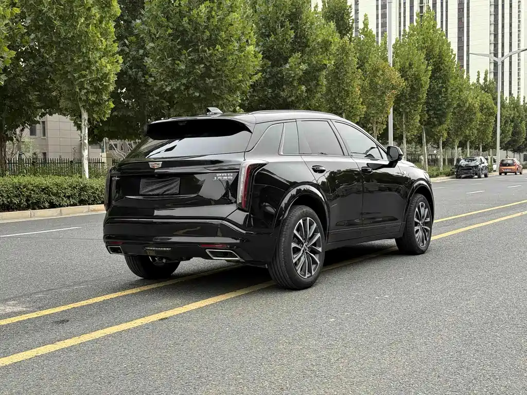 Cadillac XT5 — фото 2