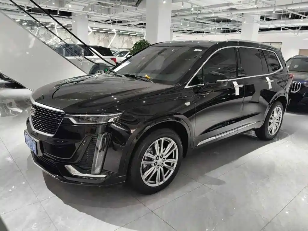 Cadillac XT6 — фото 2
